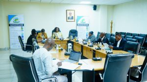 Read more about the article KURI UYU WA GATANU, TARIKI YA 12 UKUBOZA 2025, KOMISIYO Y’IHURIRO ISHINZWE ITUMANAHO NO KUNGURANA IBITEKEREZO, YATERANYE MU NAMA YAYO ISANZWE Y’IGIHEMBWE.